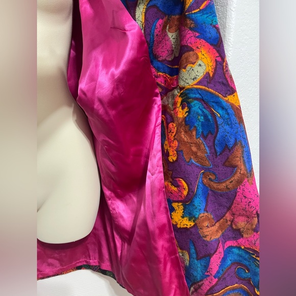 Shepherds Pura Seta Silk Jacket
Blazer Floral size Medium New jacket no tag - Picture 3 of 12